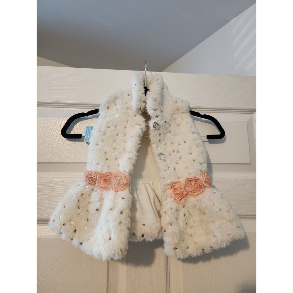 Little Lass Girls Faux Fur Vest With Rhinestones & Floral Accents Size 24M White